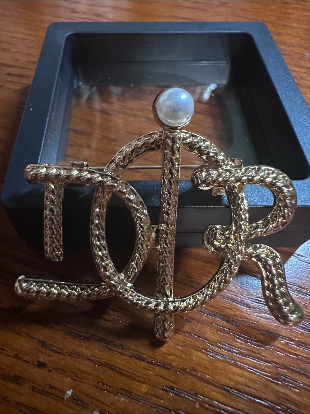 Fashion D Gold-Tone Script Logo Brooch with Faux Pearl Accent